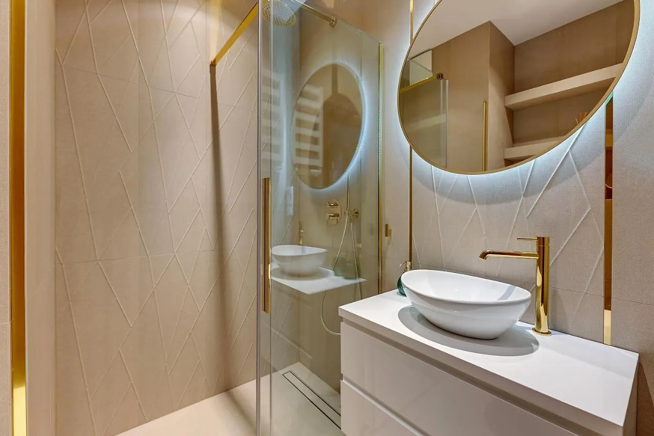 Granaria Deluxe & Riverside By Downtown Apartments グダニスク