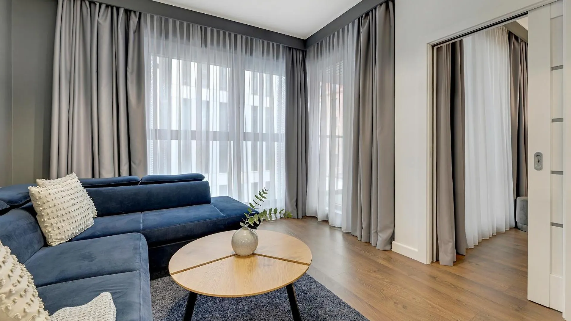 Granaria Deluxe & Riverside By Downtown Apartments Gdansk